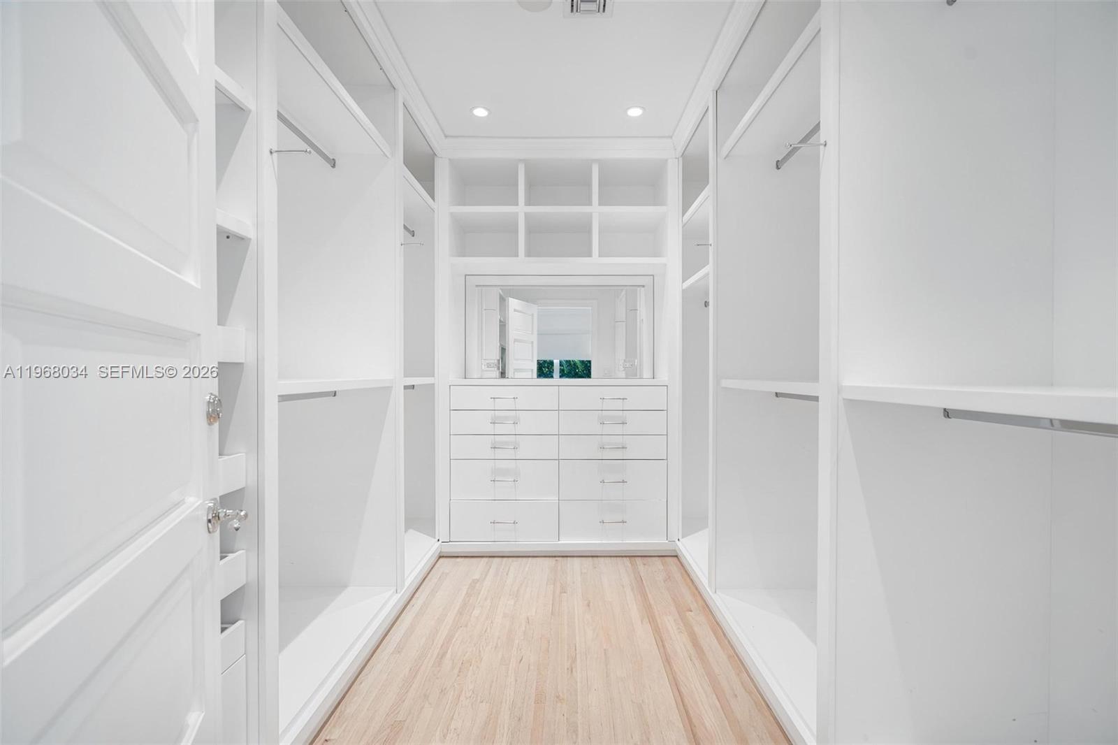 BAY HARBOR ISLAND - Residential