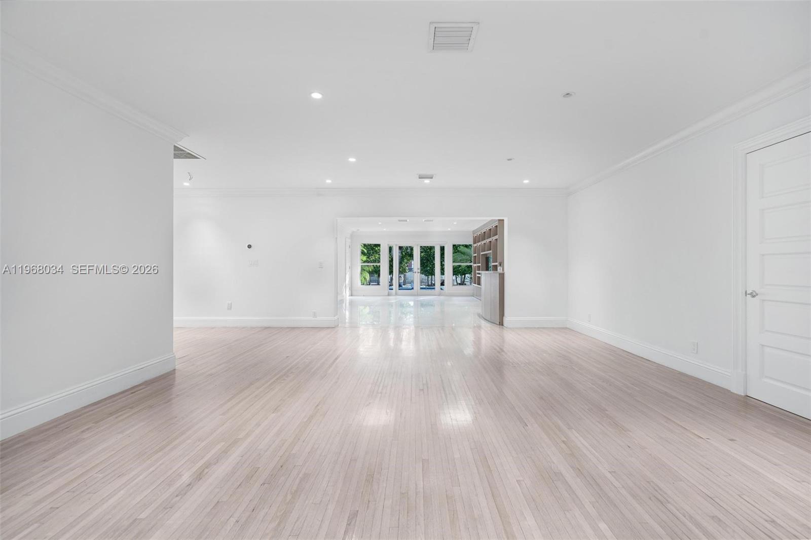 BAY HARBOR ISLAND - Residential