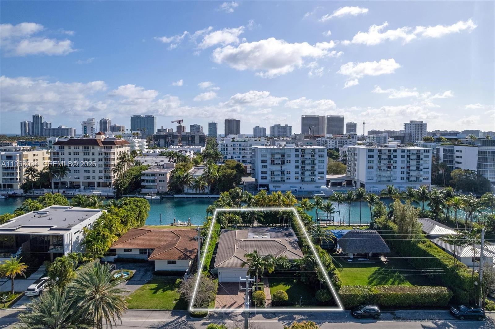 BAY HARBOR ISLAND - Residential