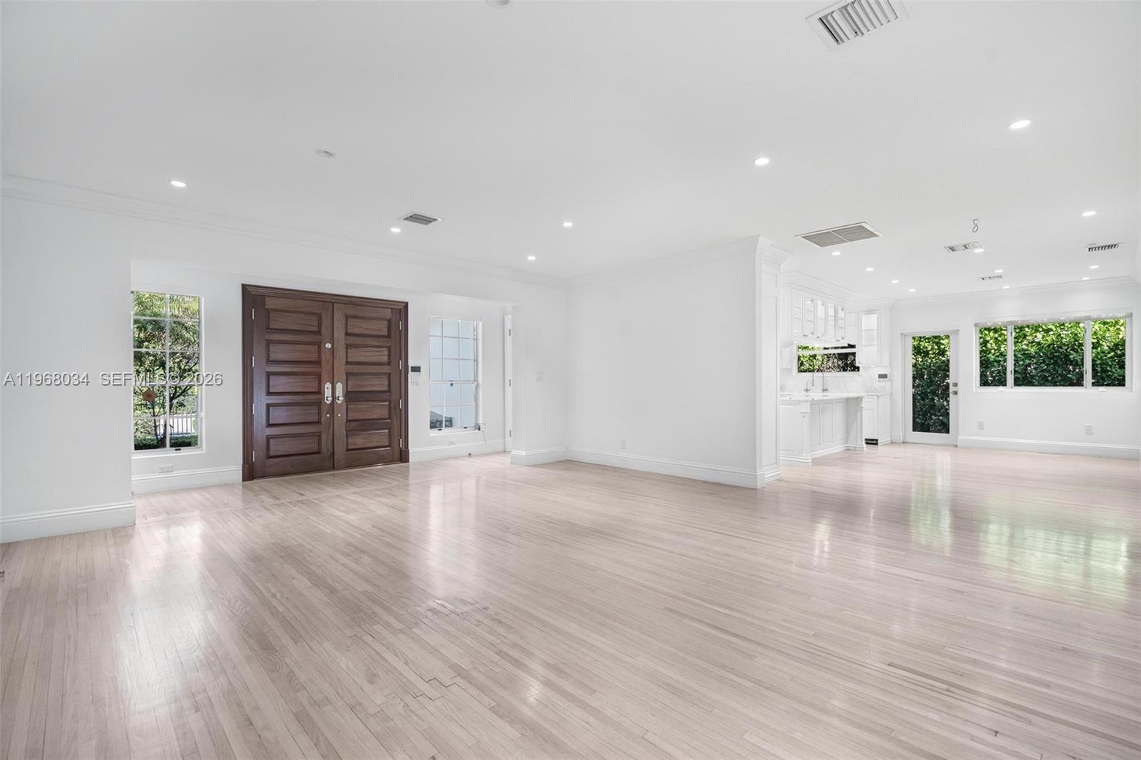 BAY HARBOR ISLAND - Residential