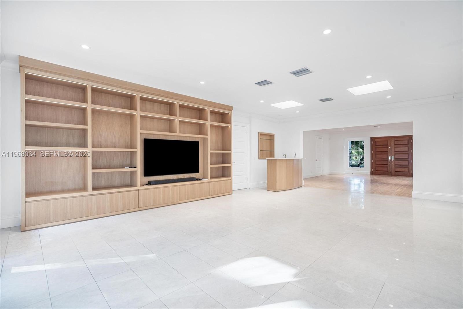 BAY HARBOR ISLAND - Residential