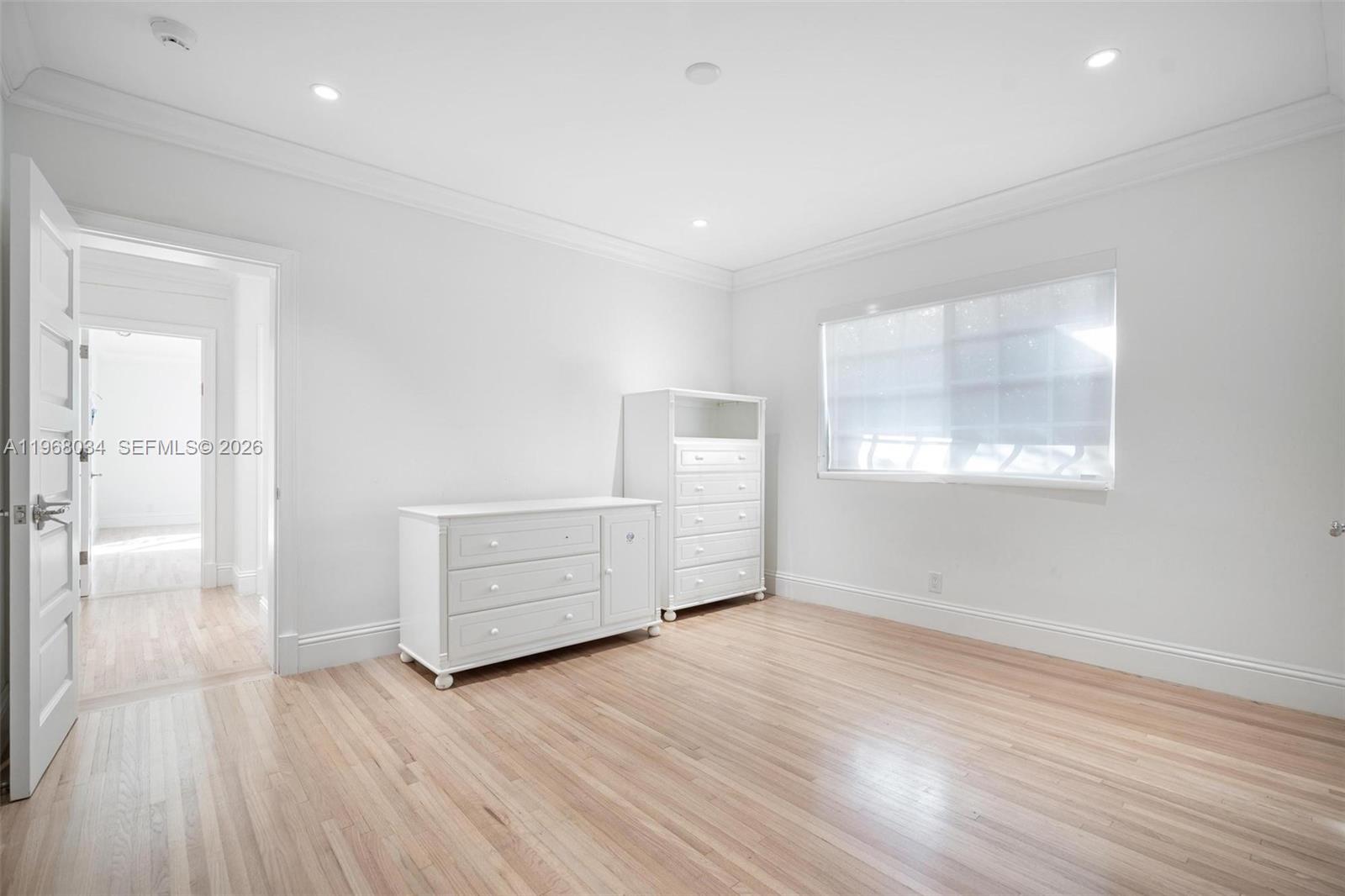 BAY HARBOR ISLAND - Residential