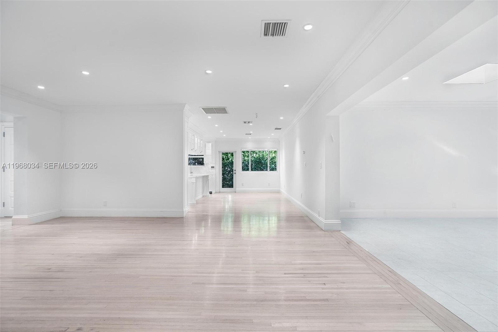 BAY HARBOR ISLAND - Residential