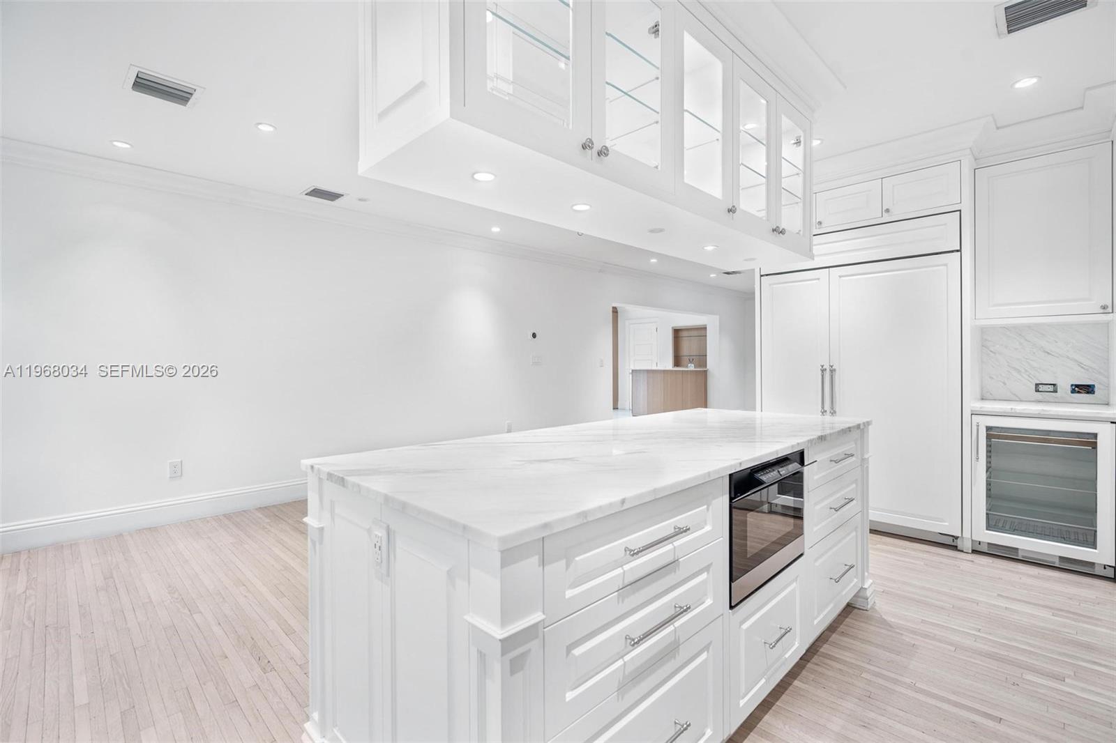 BAY HARBOR ISLAND - Residential