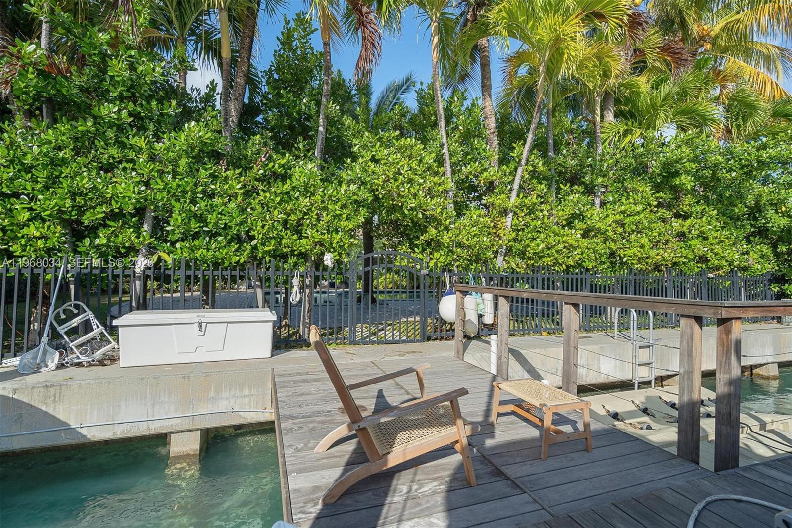 BAY HARBOR ISLAND - Residential