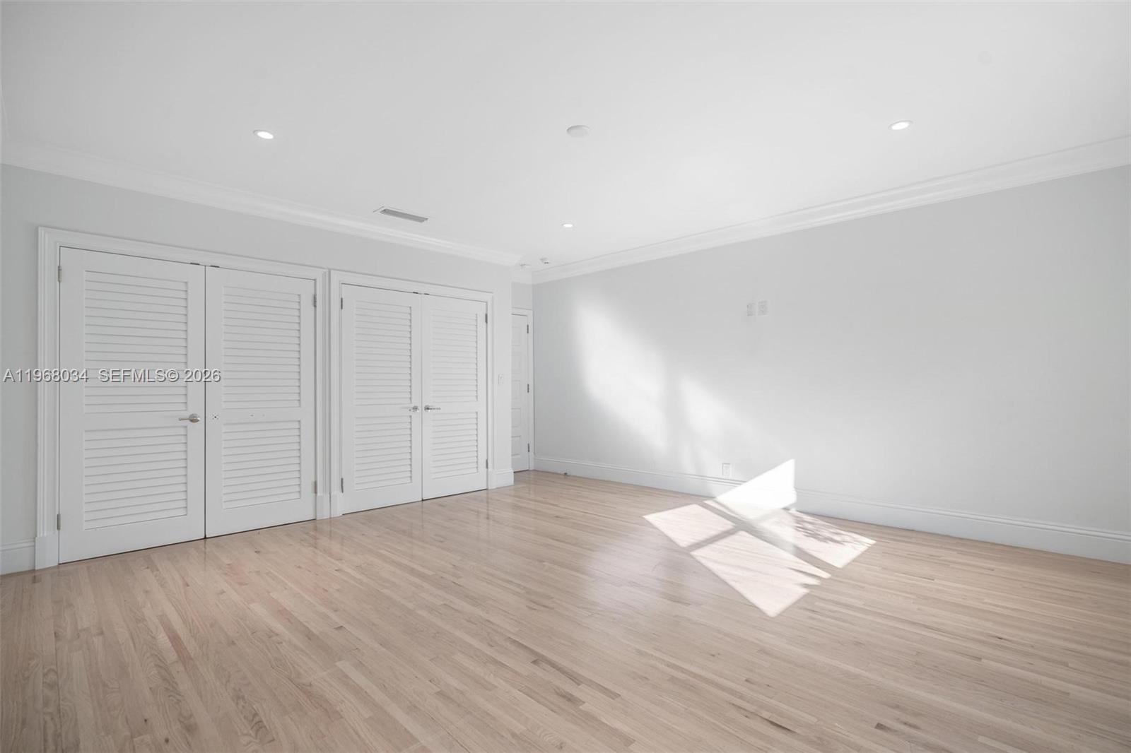 BAY HARBOR ISLAND - Residential