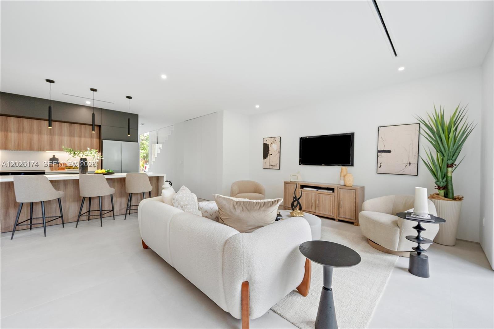HOUSTON HEIGHTS - Residential