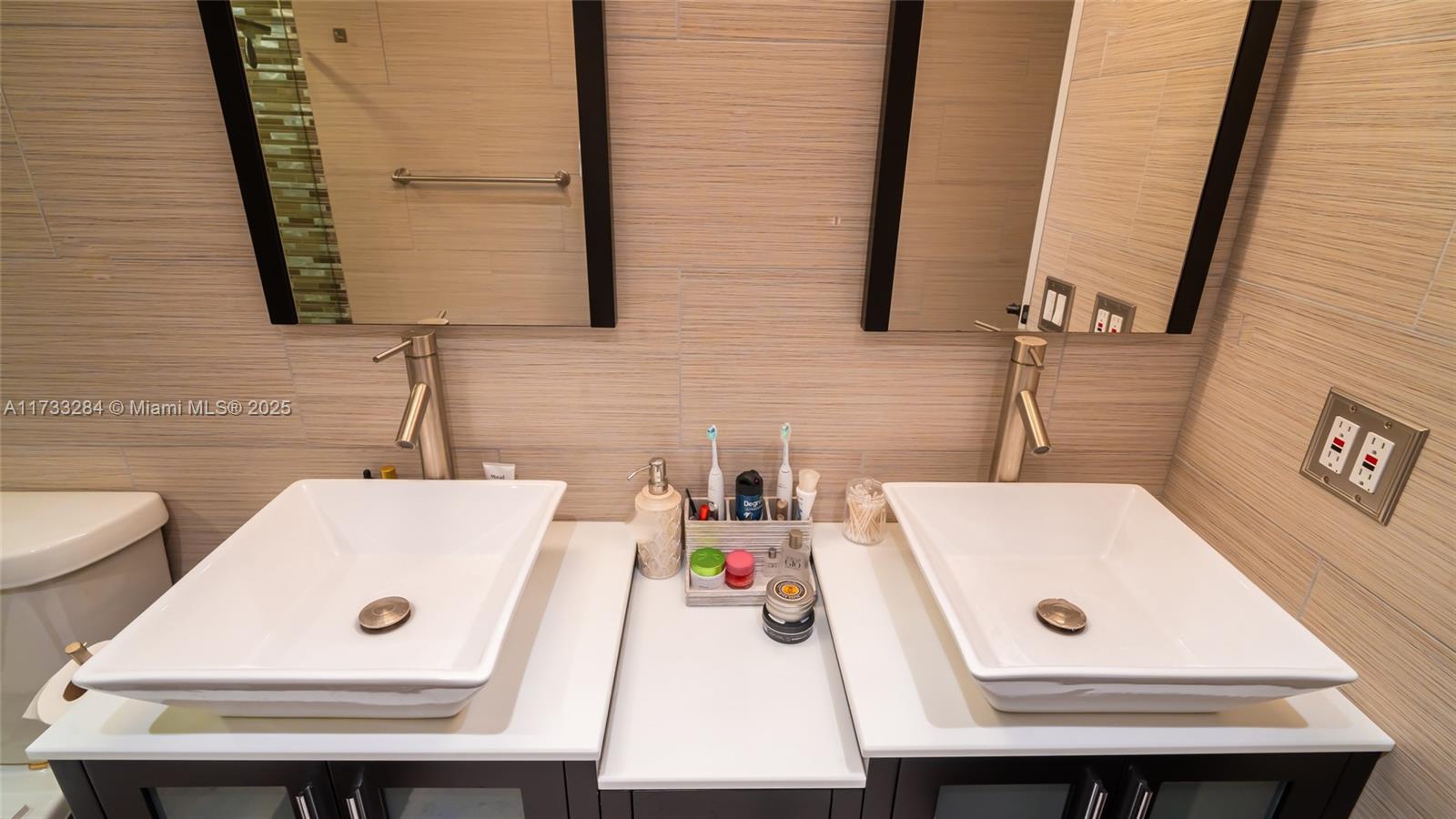 BOCA TEECA CONDO 9 - Residential