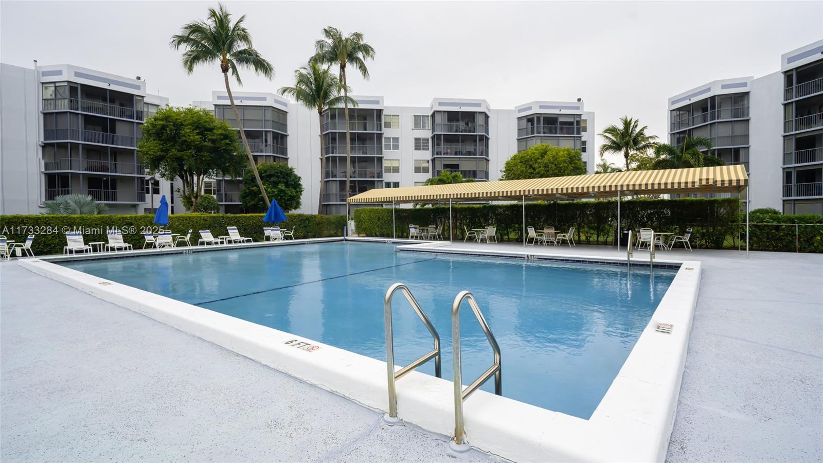 BOCA TEECA CONDO 9 - Residential