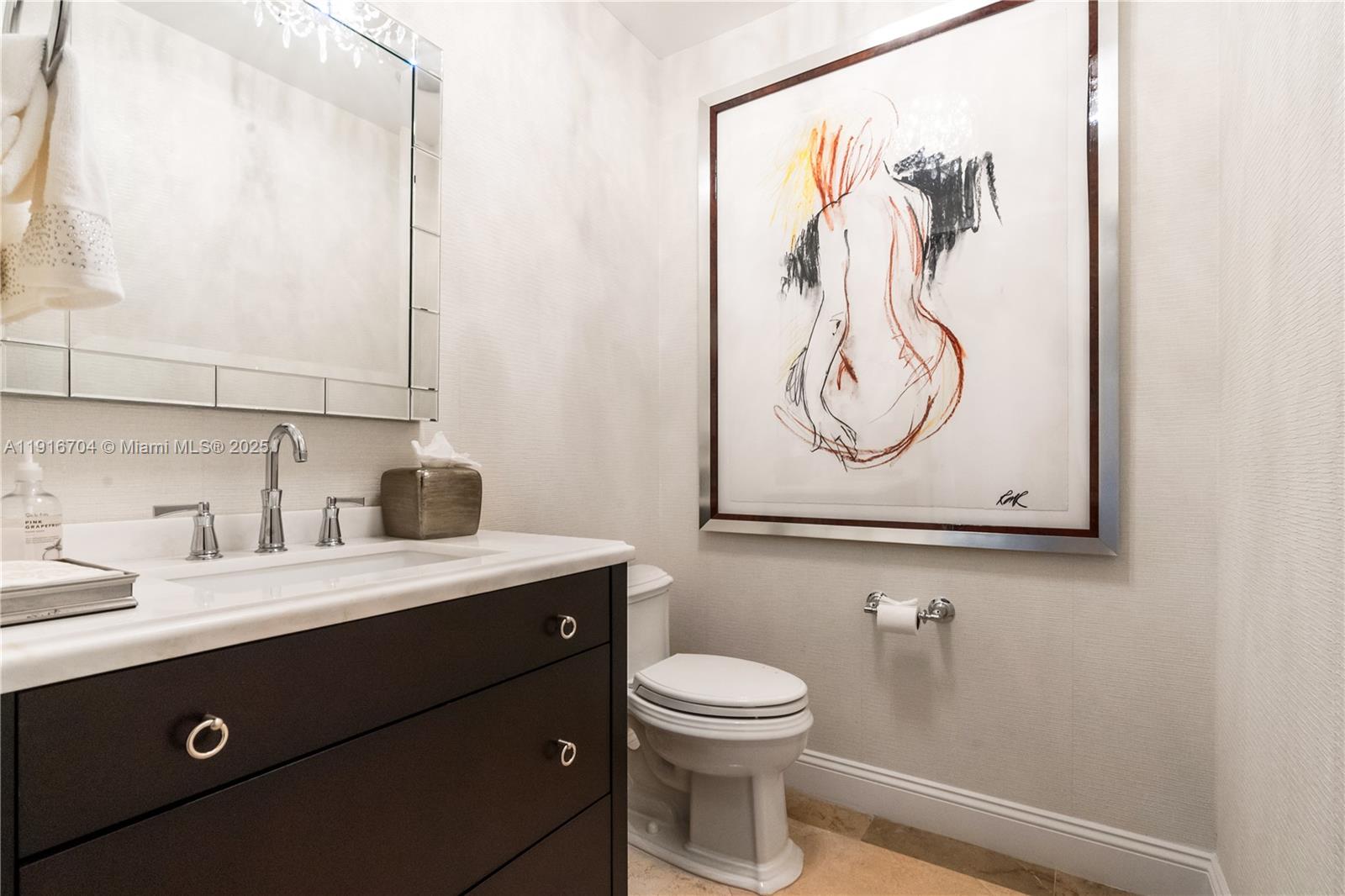 PALMS TOWER ONE CONDO - Residential