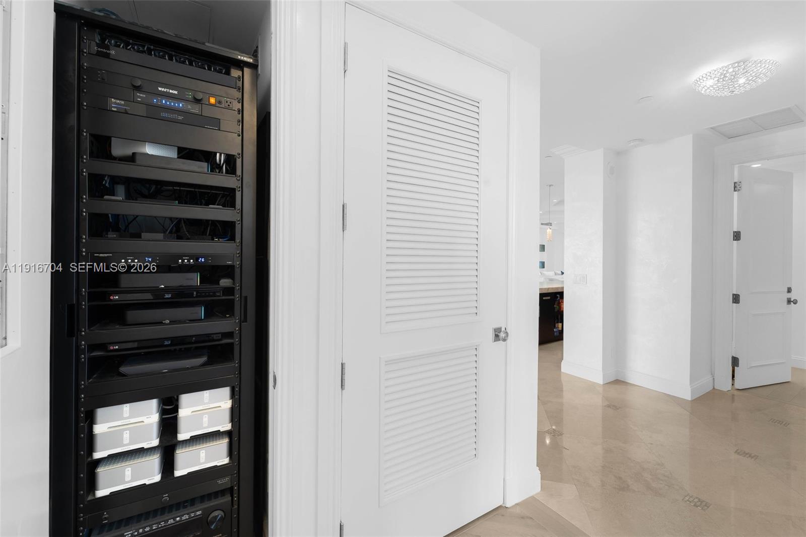 PALMS TOWER ONE CONDO - Residential