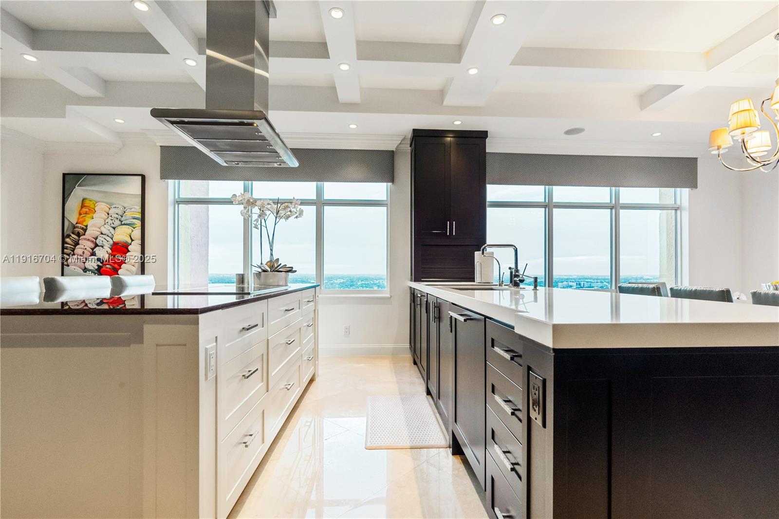 PALMS TOWER ONE CONDO - Residential