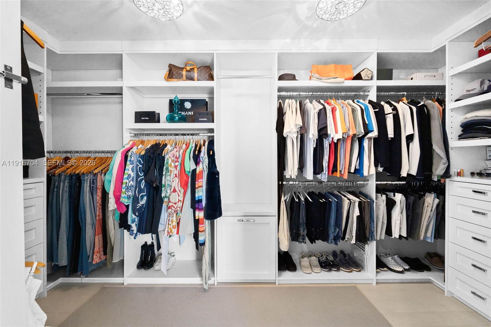 PALMS TOWER ONE CONDO - Residential