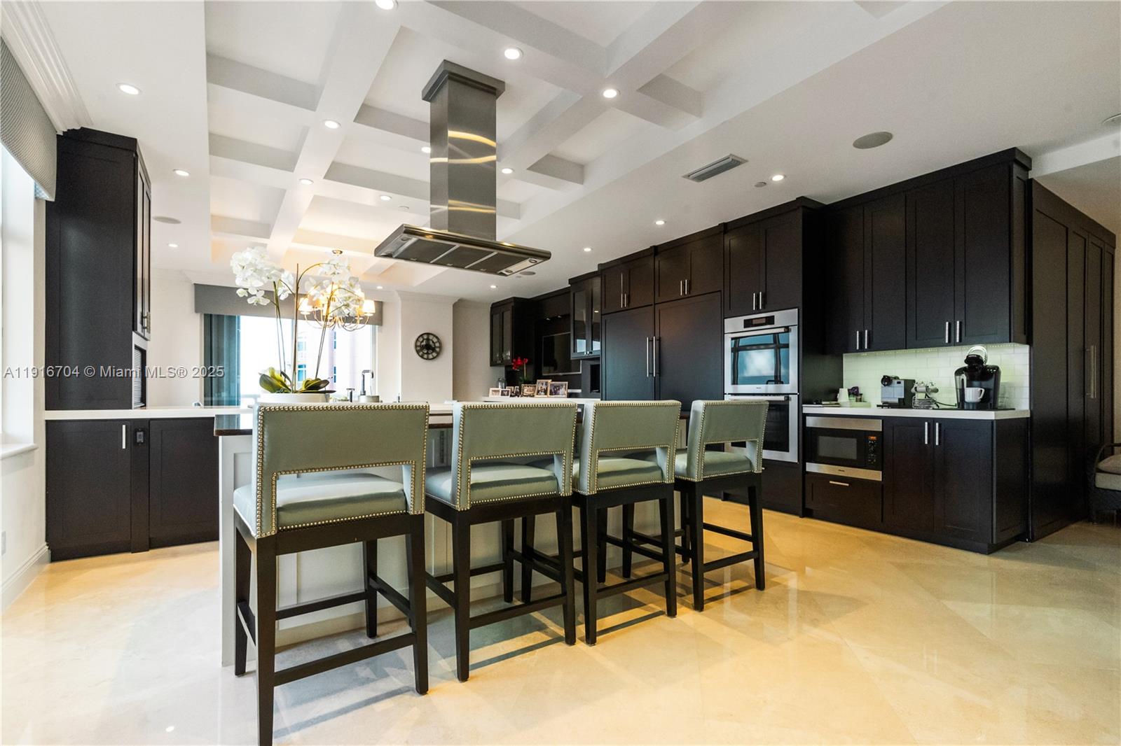 PALMS TOWER ONE CONDO - Residential