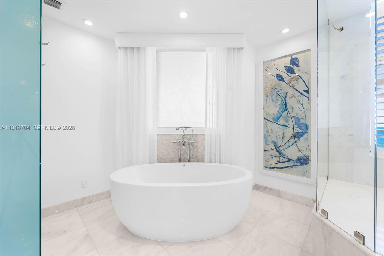 PALMS TOWER ONE CONDO - Residential