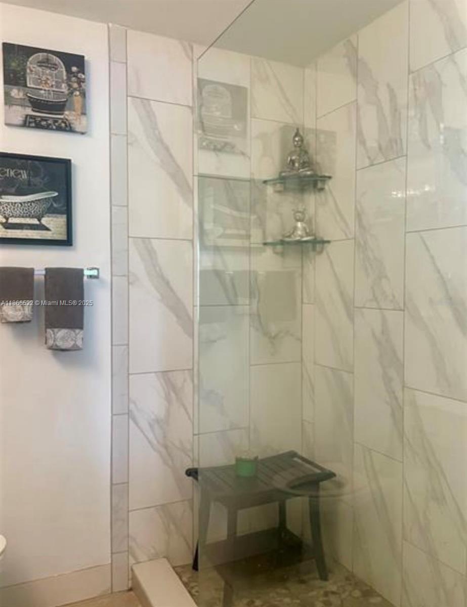 EVERGLADE LAND SALES CO - Residential