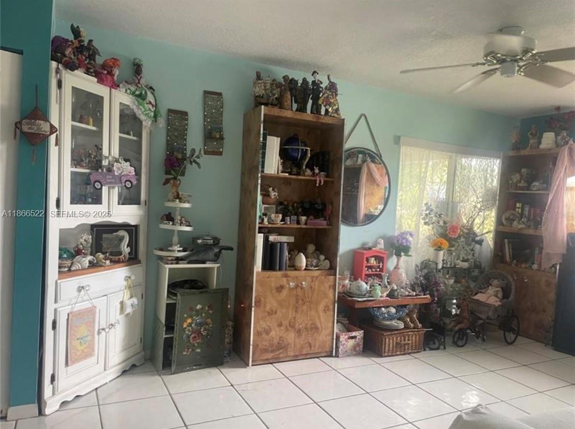 EVERGLADE LAND SALES CO - Residential