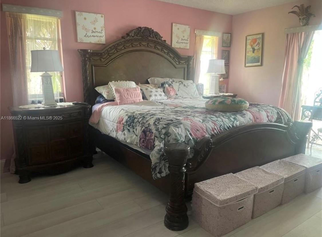 EVERGLADE LAND SALES CO - Residential