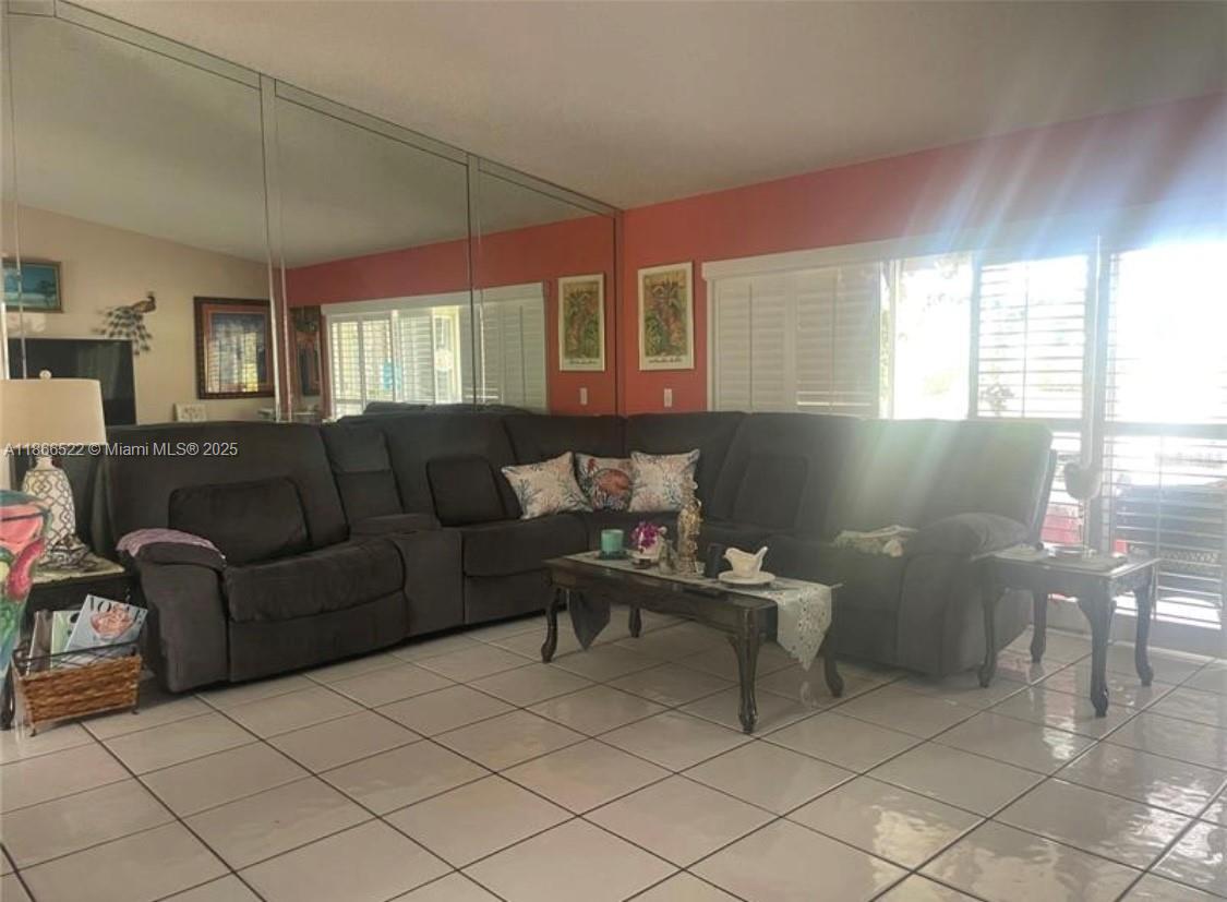 EVERGLADE LAND SALES CO - Residential