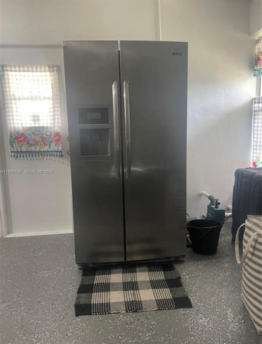 EVERGLADE LAND SALES CO - Residential