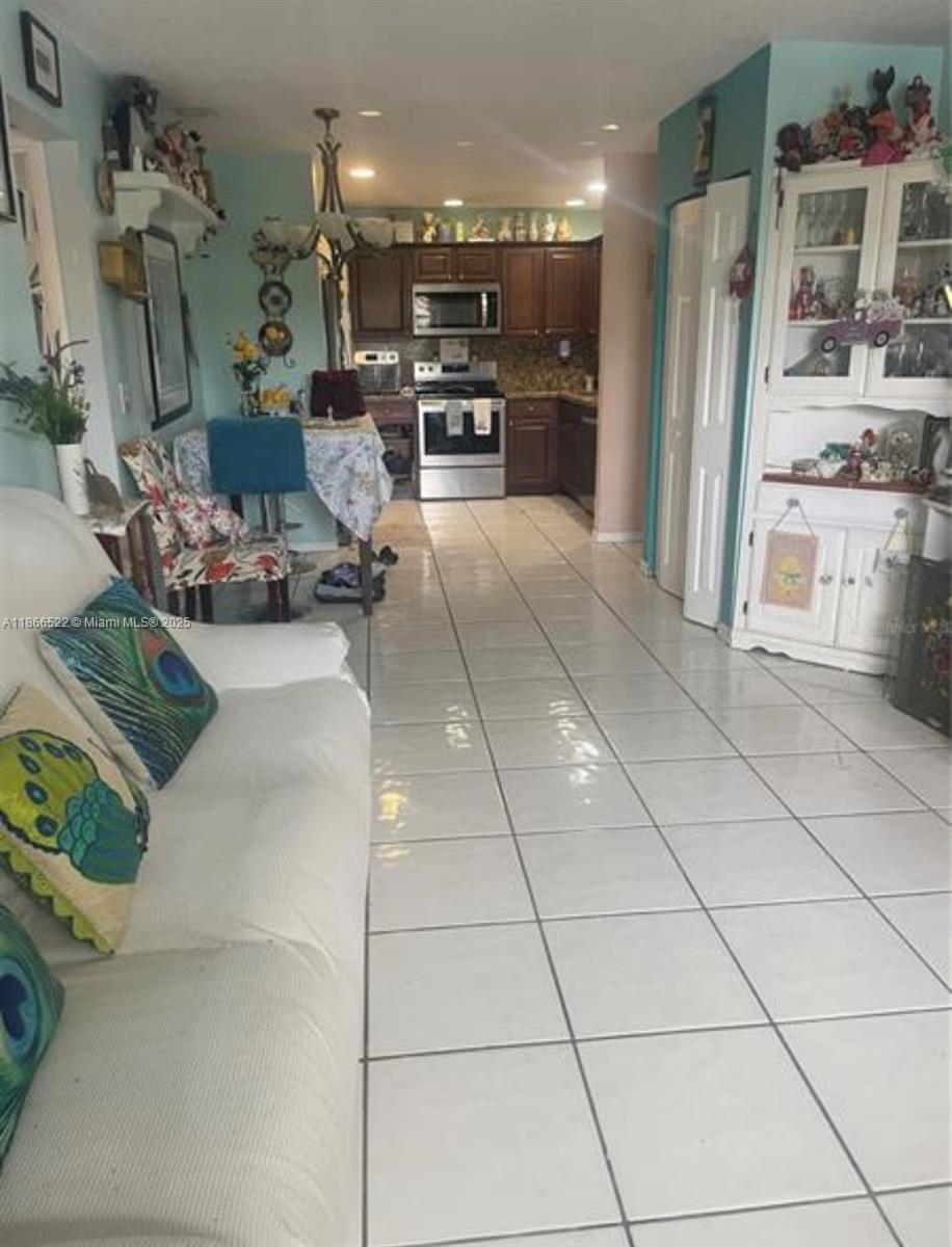 EVERGLADE LAND SALES CO - Residential