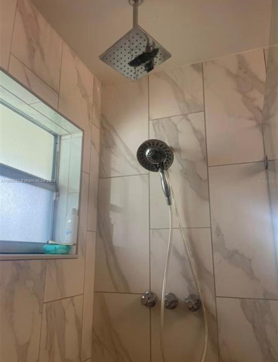 EVERGLADE LAND SALES CO - Residential