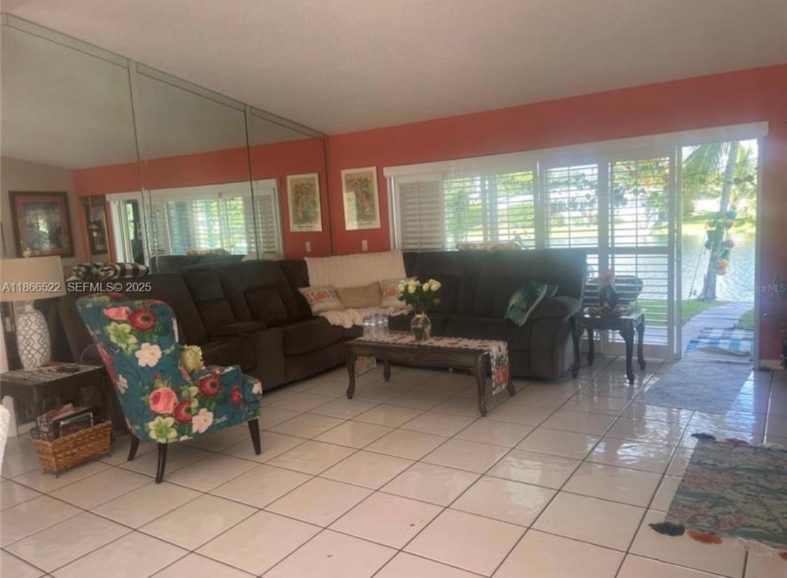 EVERGLADE LAND SALES CO - Residential