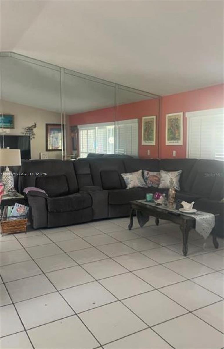 EVERGLADE LAND SALES CO - Residential