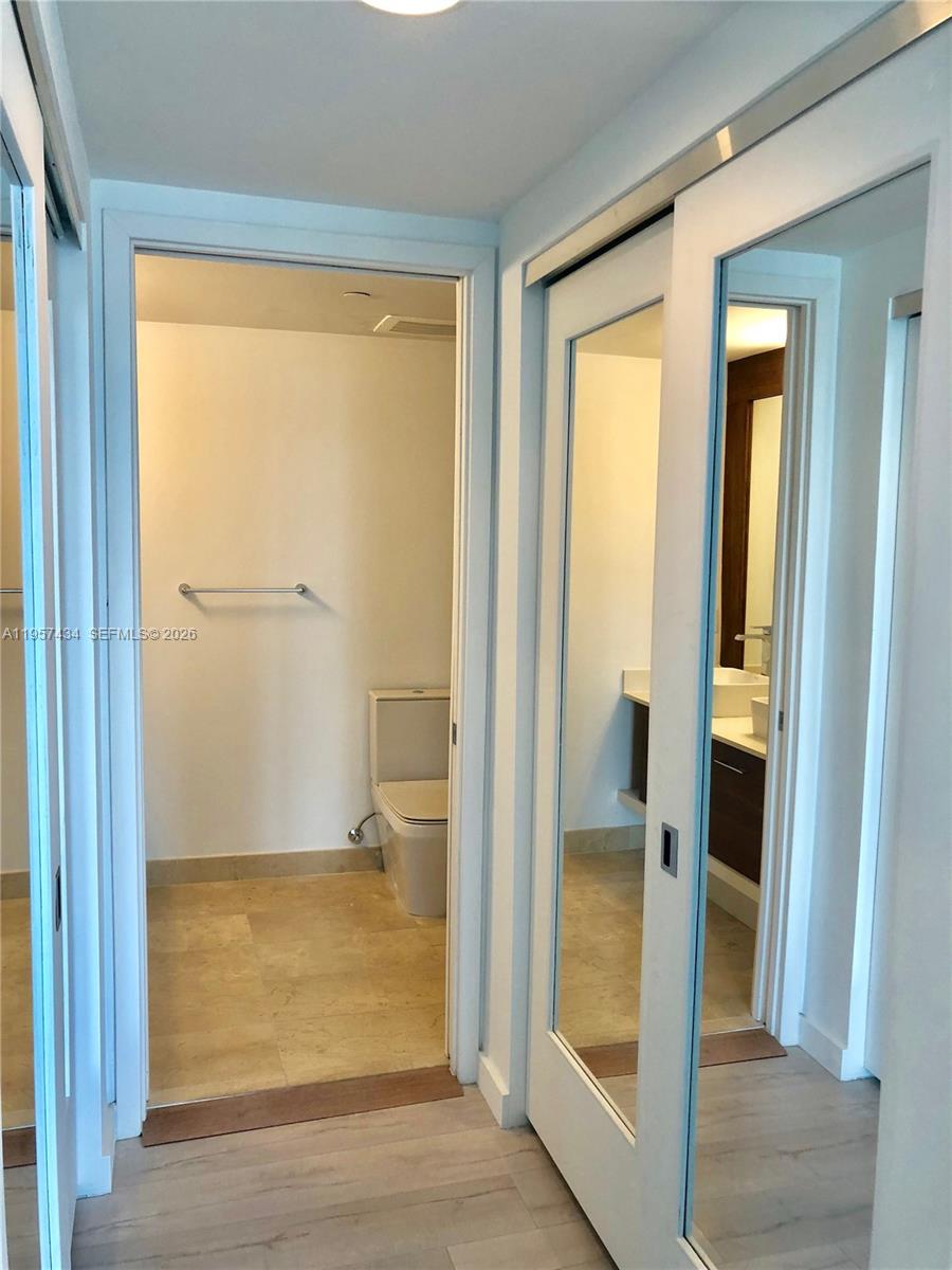 THE CRIMSON CONDOMINIUM - Residential