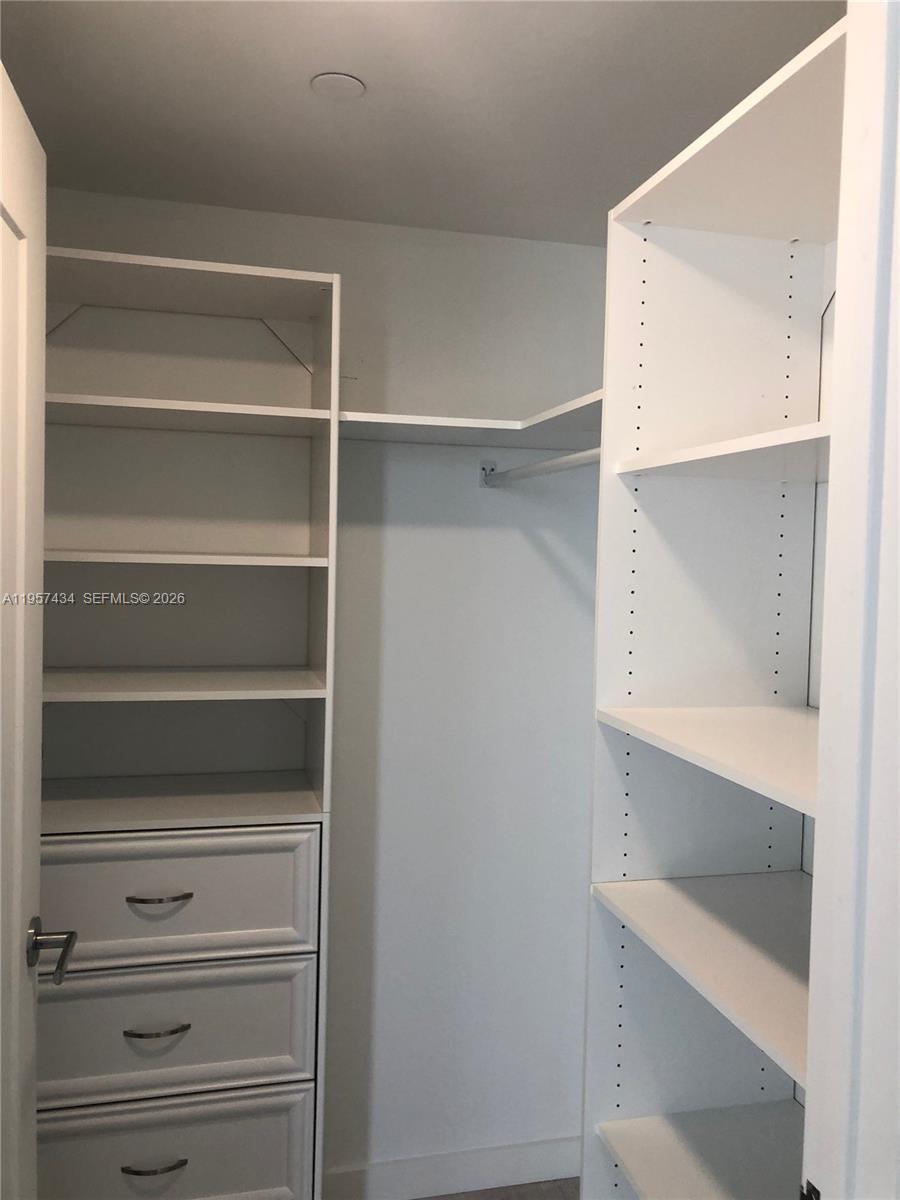 THE CRIMSON CONDOMINIUM - Residential