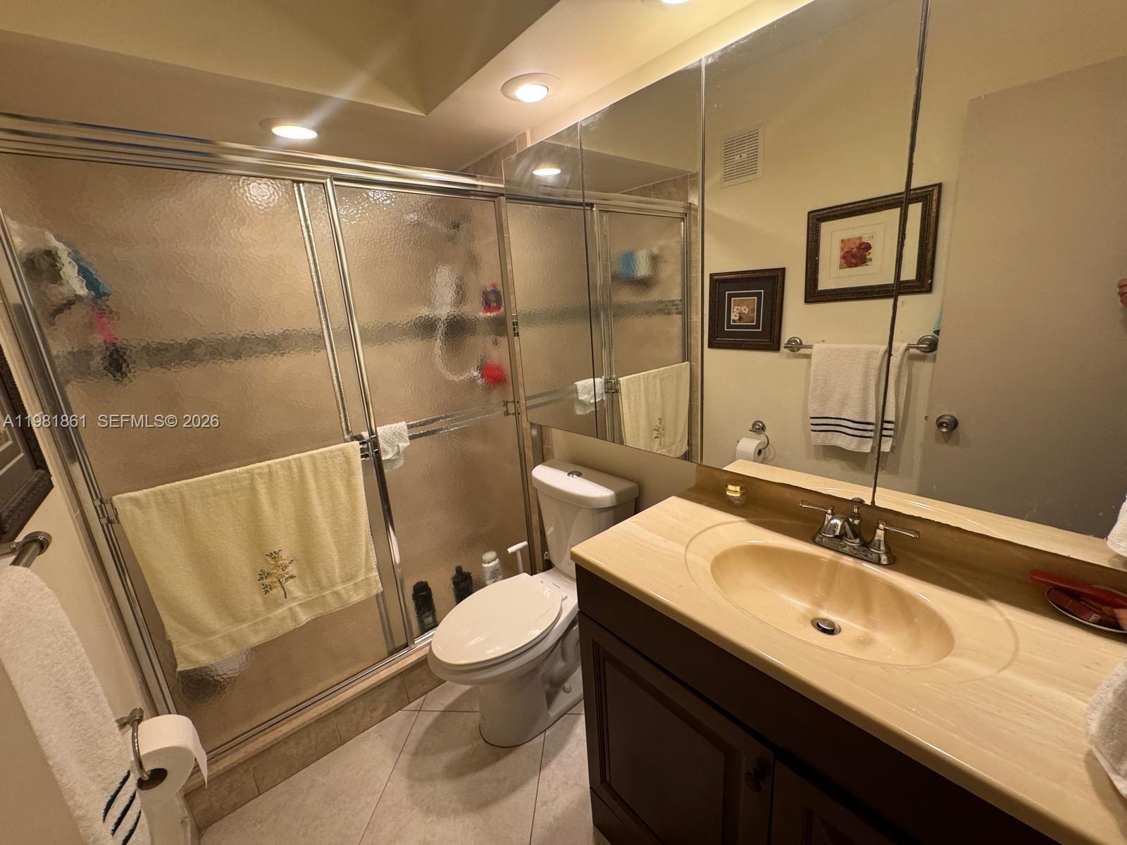 ISLE OF PARADISE CO-OP - Residential