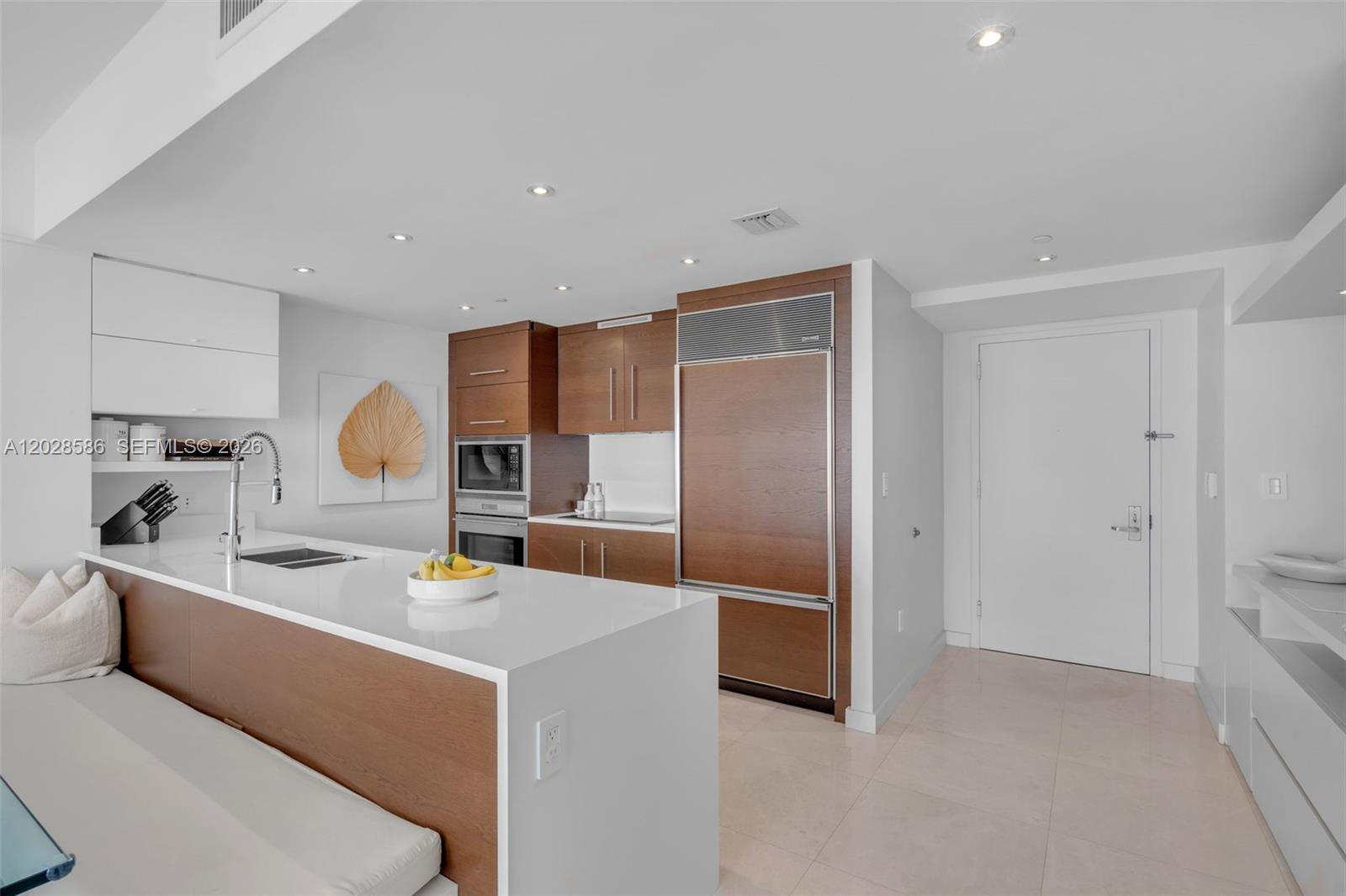 ICONBRICKELL CONDO NO 1 - Residential