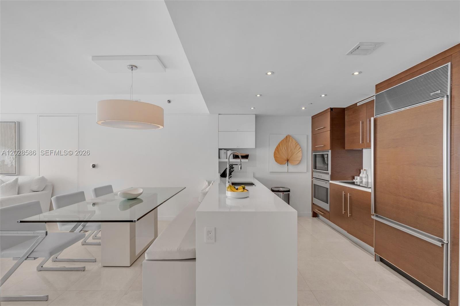 ICONBRICKELL CONDO NO 1 - Residential