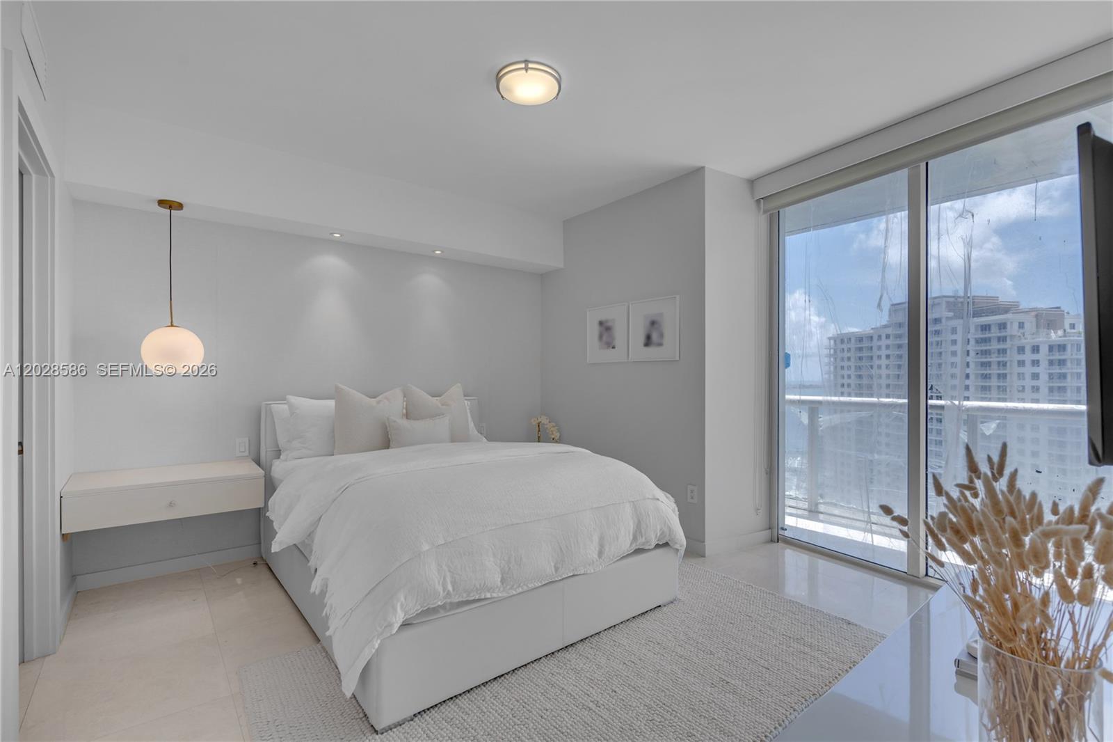 ICONBRICKELL CONDO NO 1 - Residential