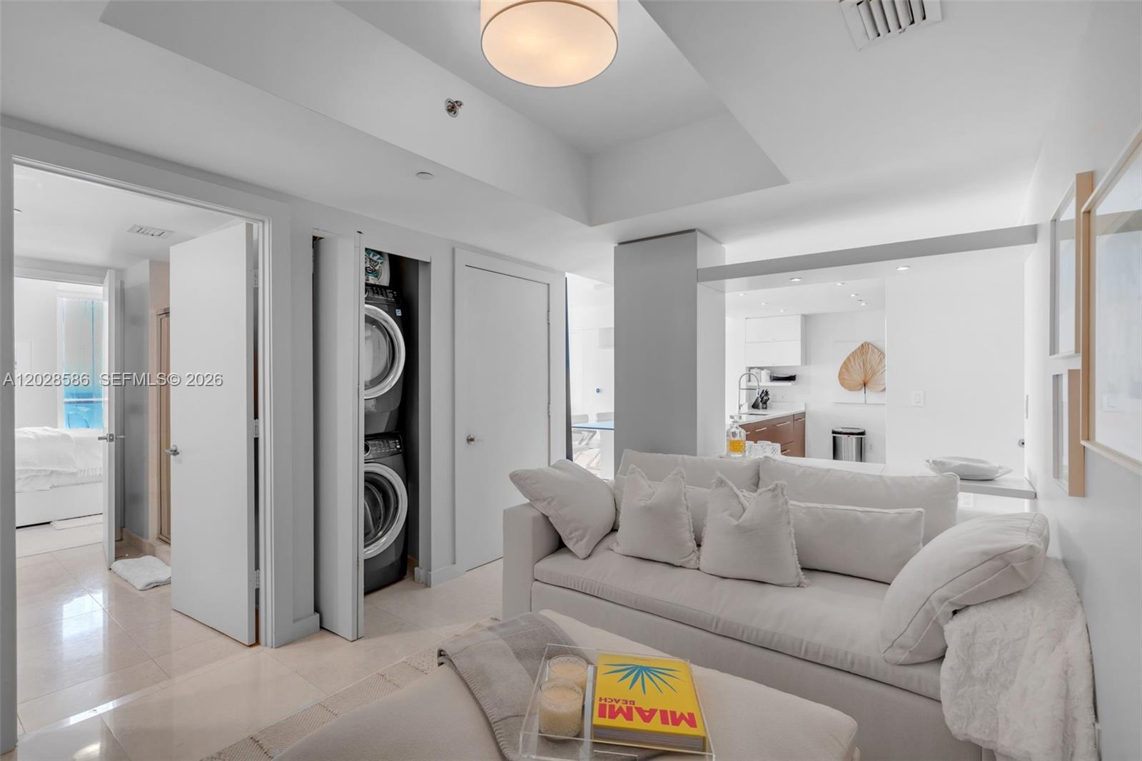 ICONBRICKELL CONDO NO 1 - Residential