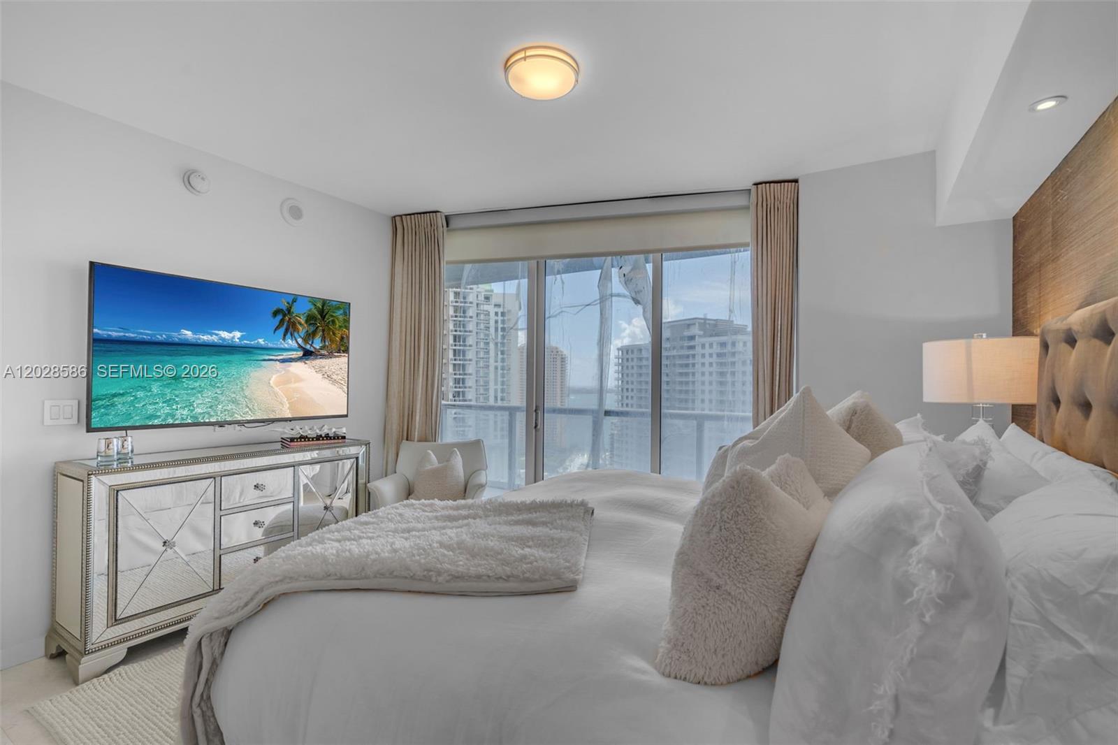 ICONBRICKELL CONDO NO 1 - Residential