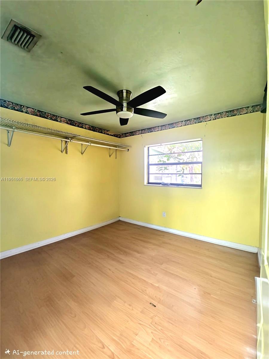 CAROL CITY LAKE STEVEN ES - Residential