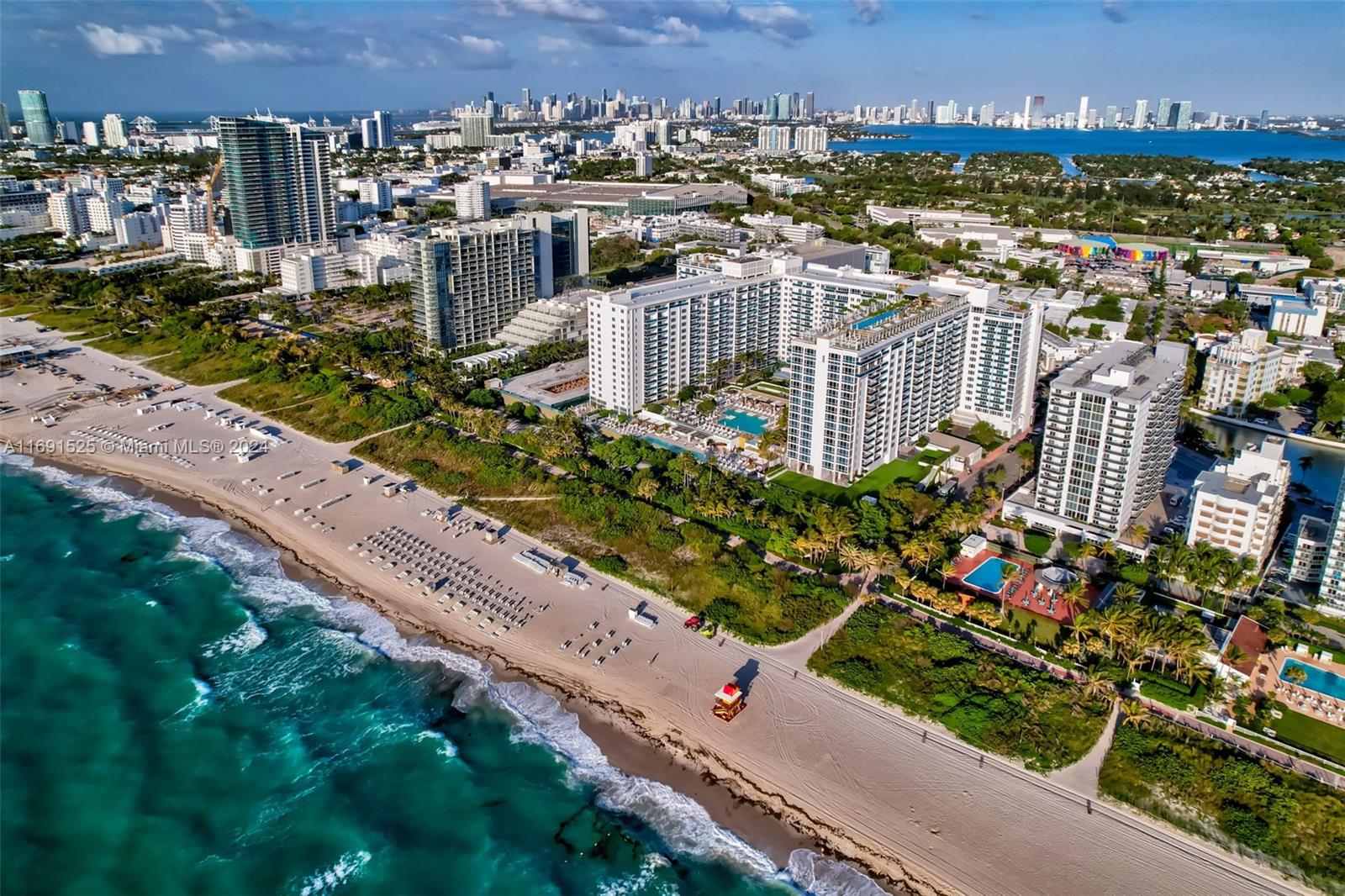 RONEY PALACE CONDO - Residential