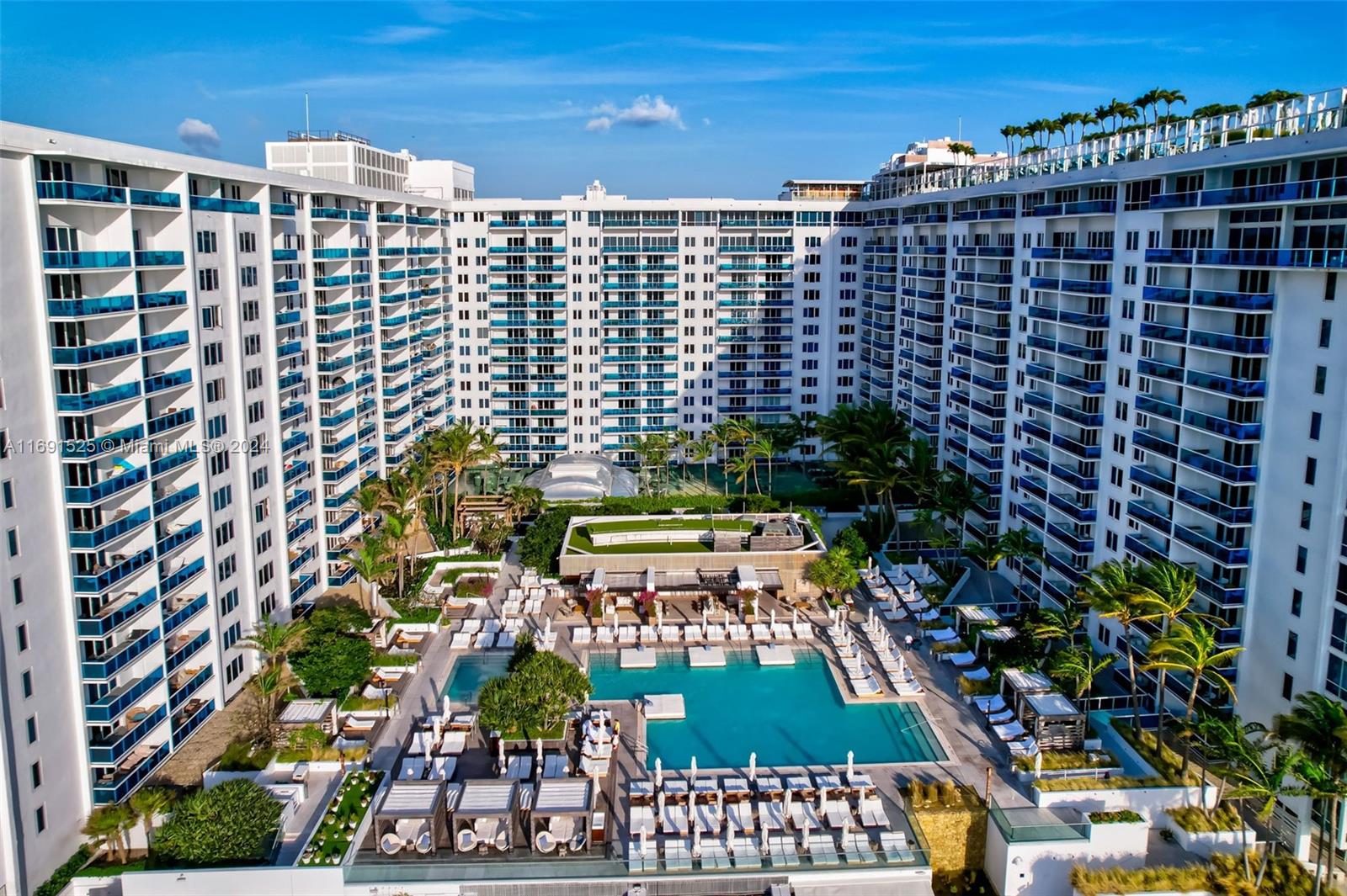 RONEY PALACE CONDO - Residential