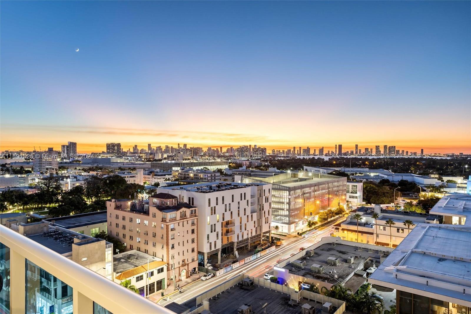 RONEY PALACE CONDO - Residential