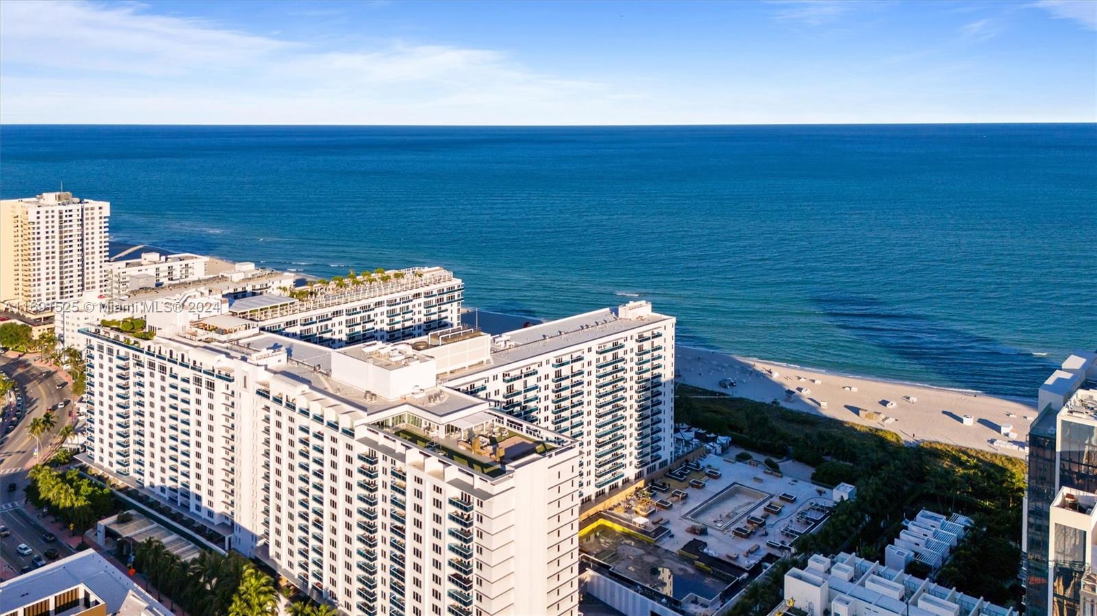 RONEY PALACE CONDO - Residential