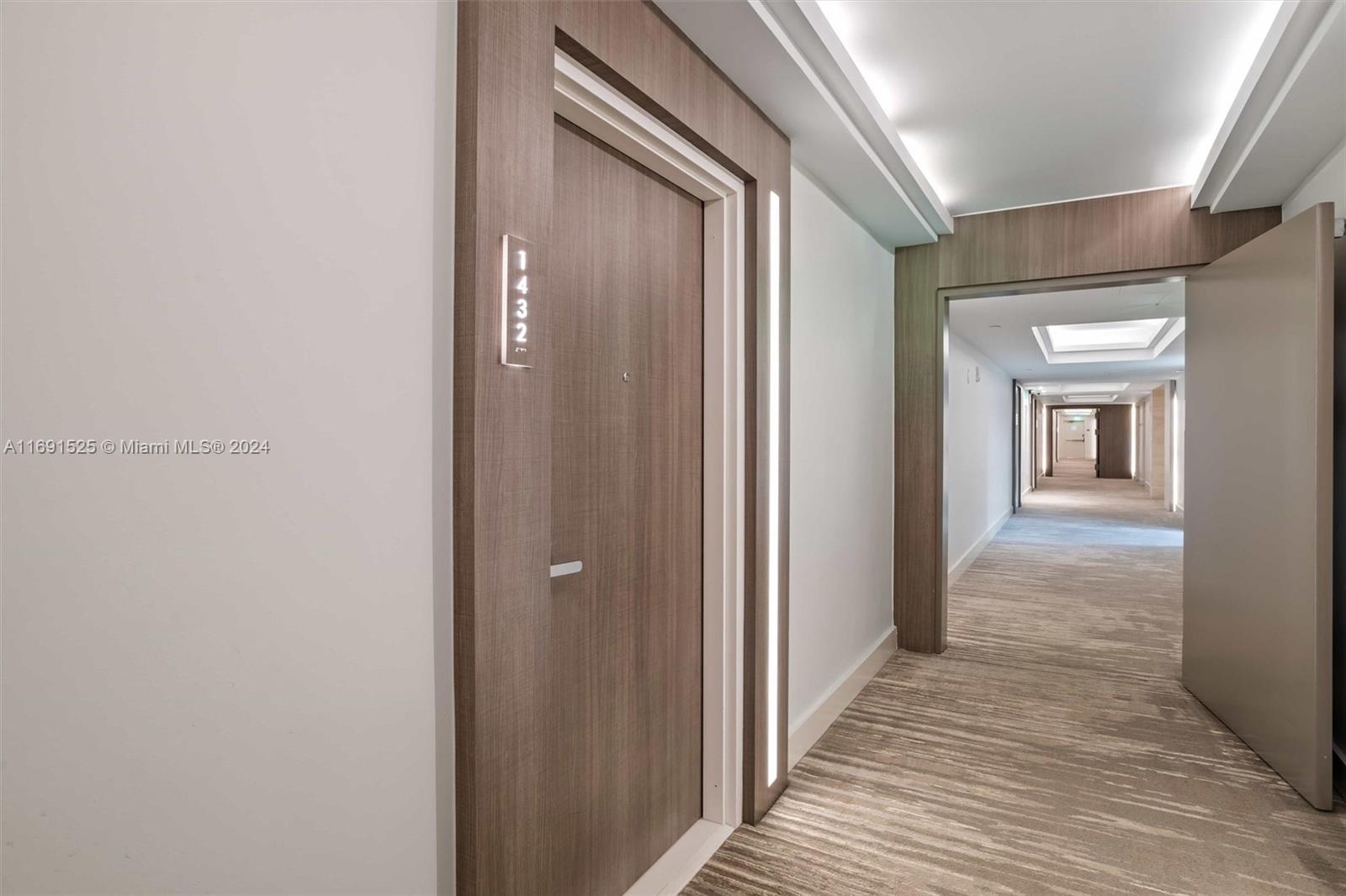 RONEY PALACE CONDO - Residential