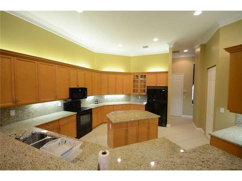 RIVERSTONE 172-111 B - Residential