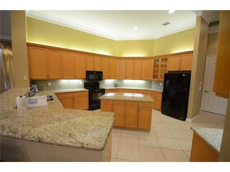 RIVERSTONE 172-111 B - Residential