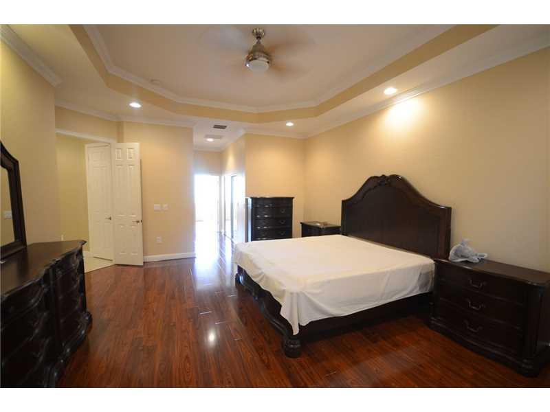 RIVERSTONE 172-111 B - Residential