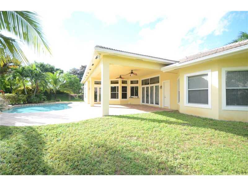 RIVERSTONE 172-111 B - Residential