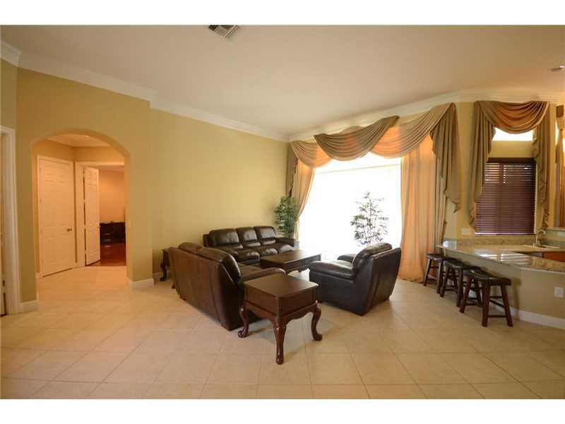 RIVERSTONE 172-111 B - Residential