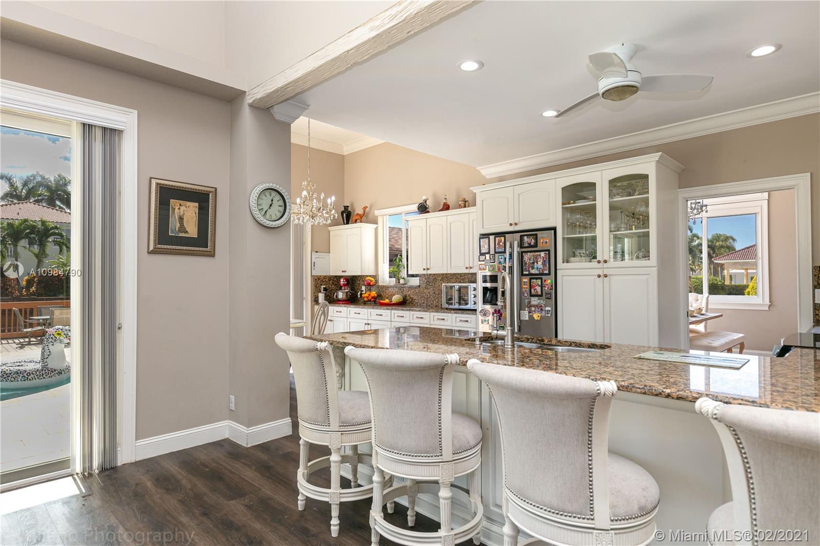 HOLLYWOOD GOLF ESTATES SE - Residential