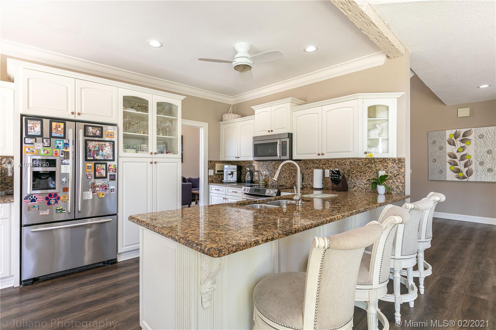 HOLLYWOOD GOLF ESTATES SE - Residential