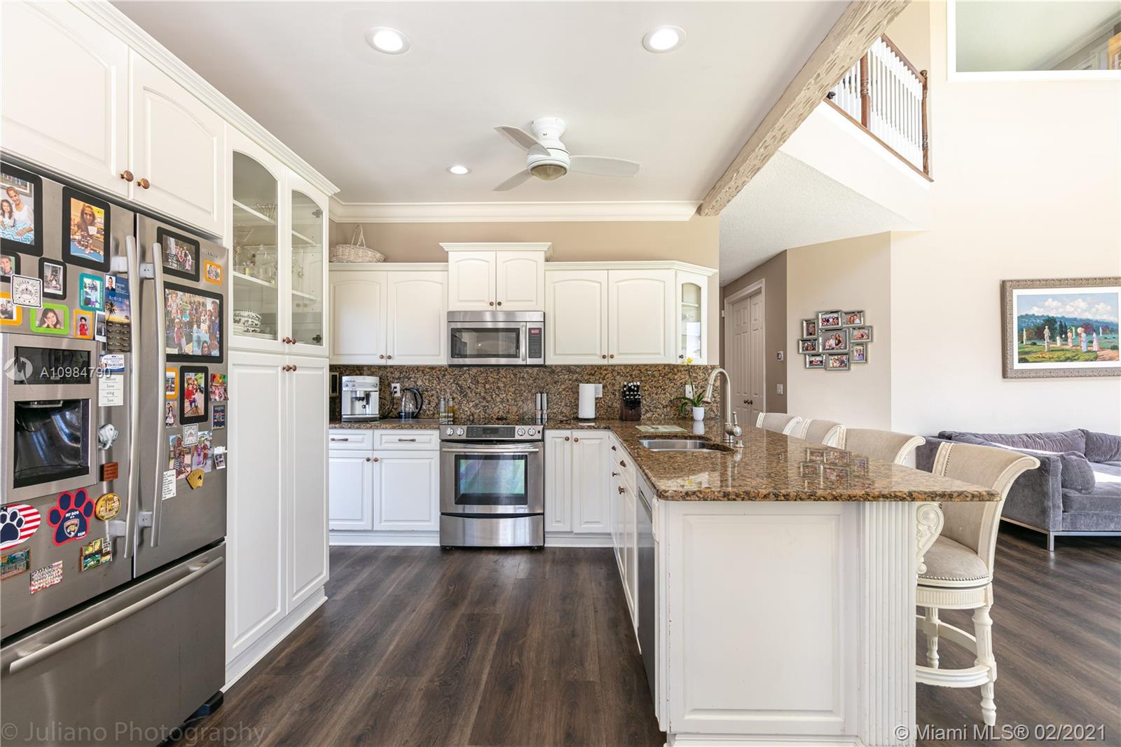 HOLLYWOOD GOLF ESTATES SE - Residential